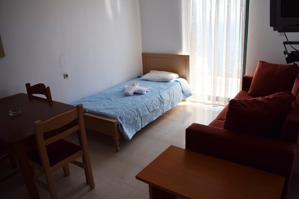 أغيا غاليني Iro Hotel المظهر الخارجي الصورة