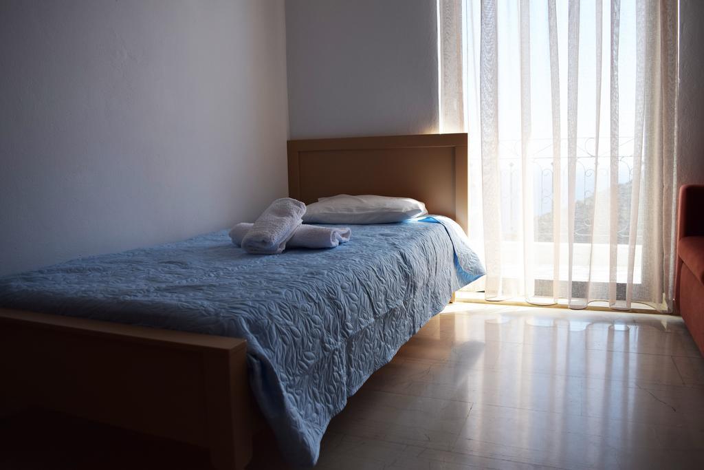 أغيا غاليني Iro Hotel المظهر الخارجي الصورة