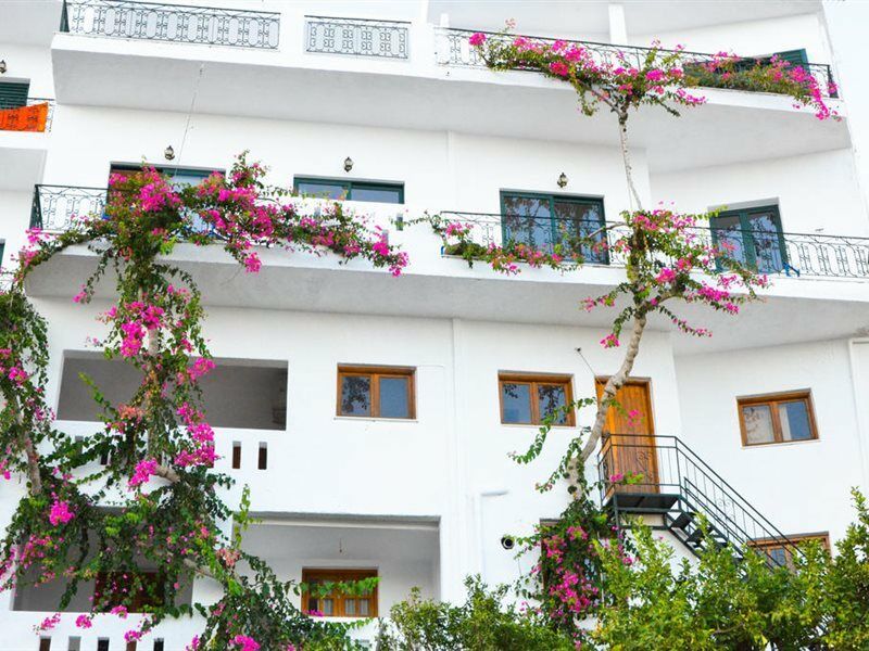 أغيا غاليني Iro Hotel المظهر الخارجي الصورة
