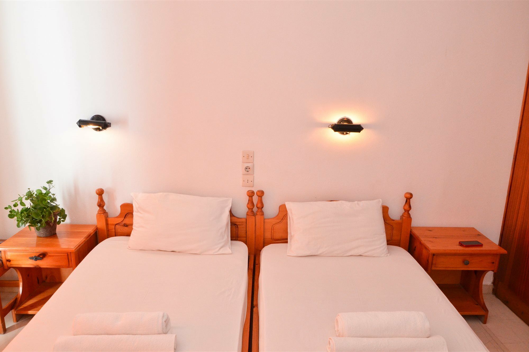 أغيا غاليني Iro Hotel المظهر الخارجي الصورة